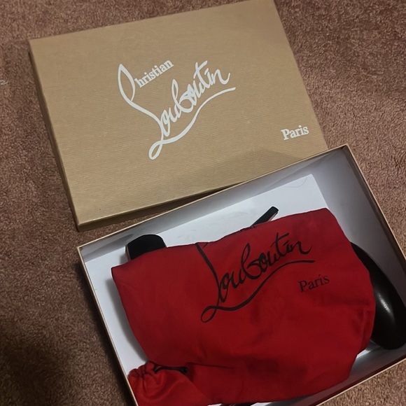 Christian Louboutin Rolandos - Picture 2 of 6